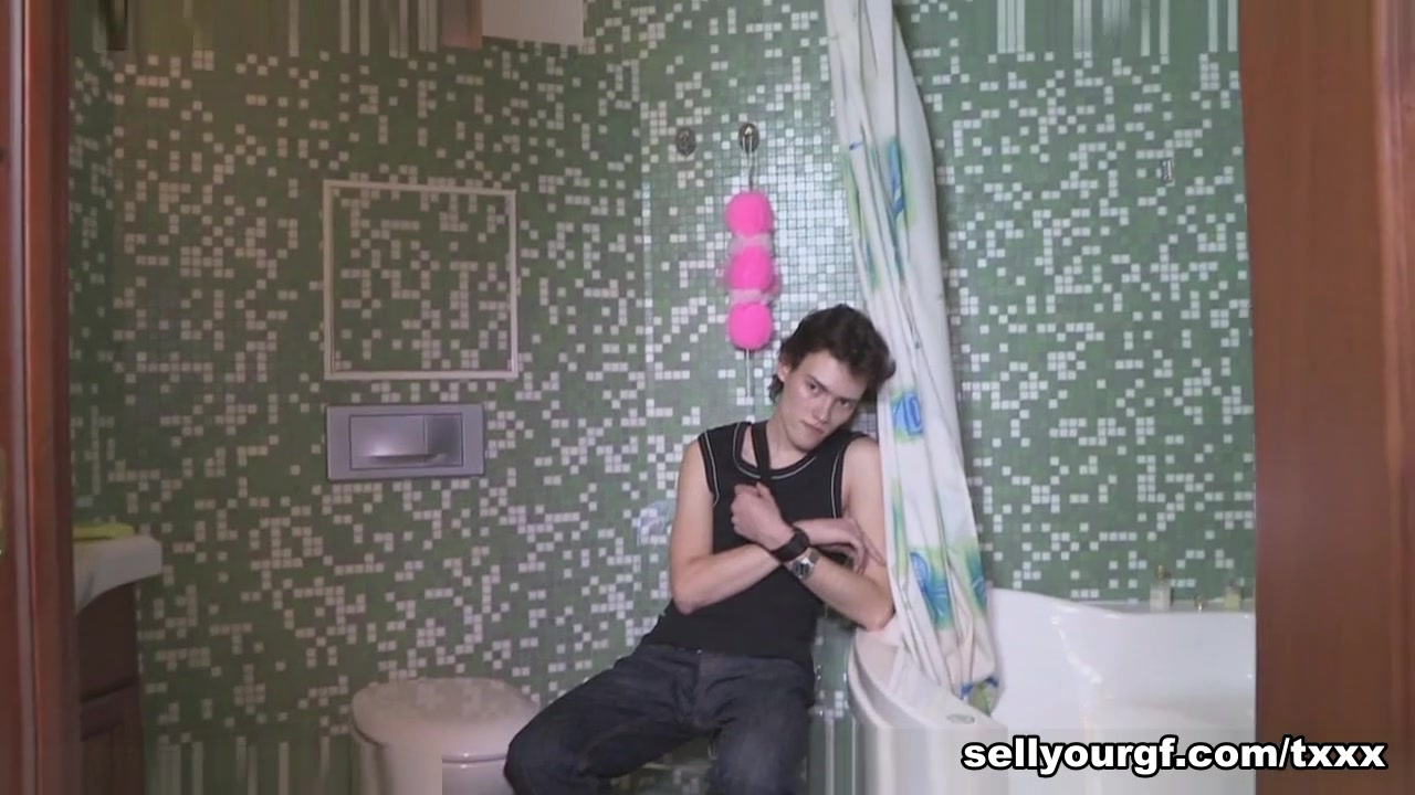 Brian & Alice Marshall & Rick in Cuckolded In A Bathroom - SellYourGF