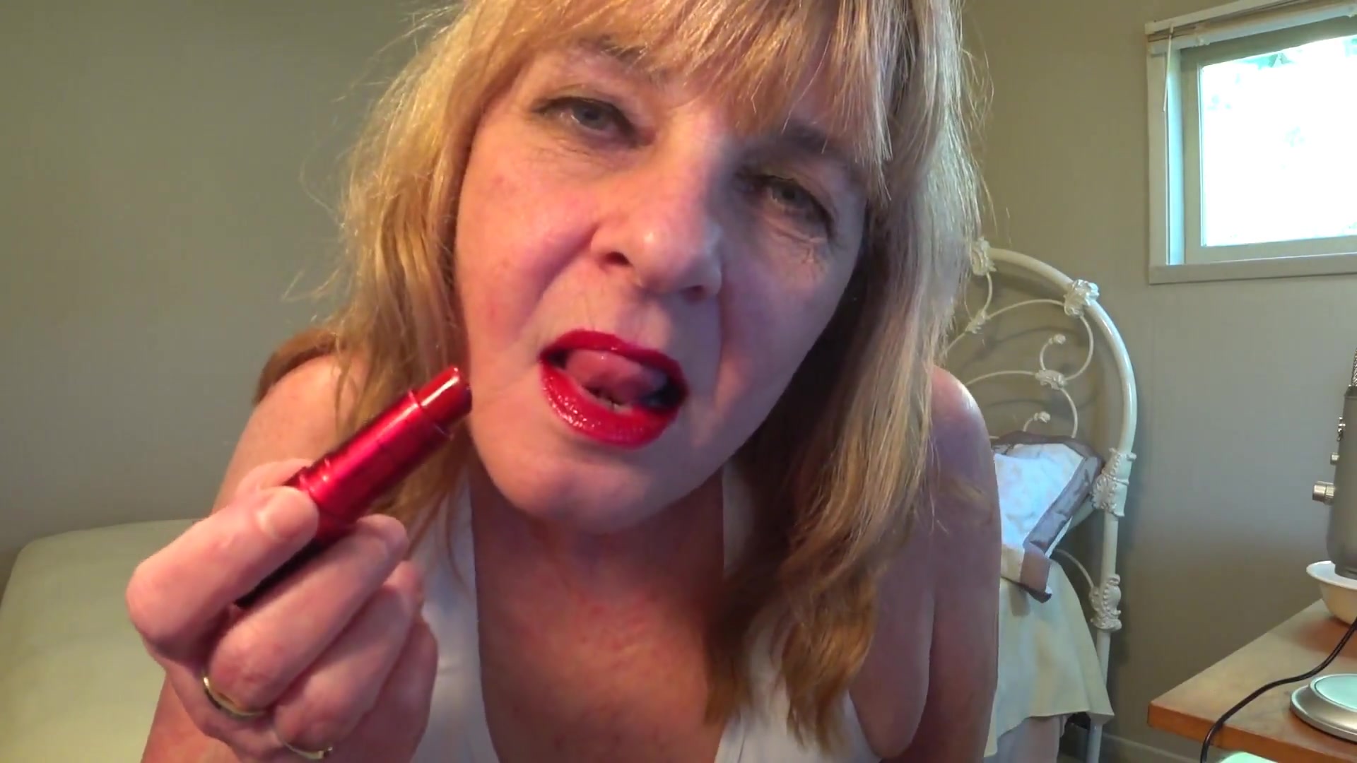 Red Glossy Lips Up Close & Personal - TacAmateurs