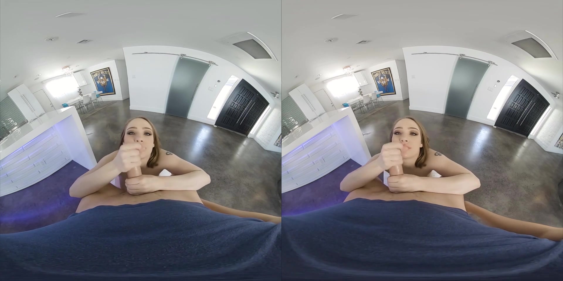 Hadley Mason in Who is Sucking Gilbert Grade