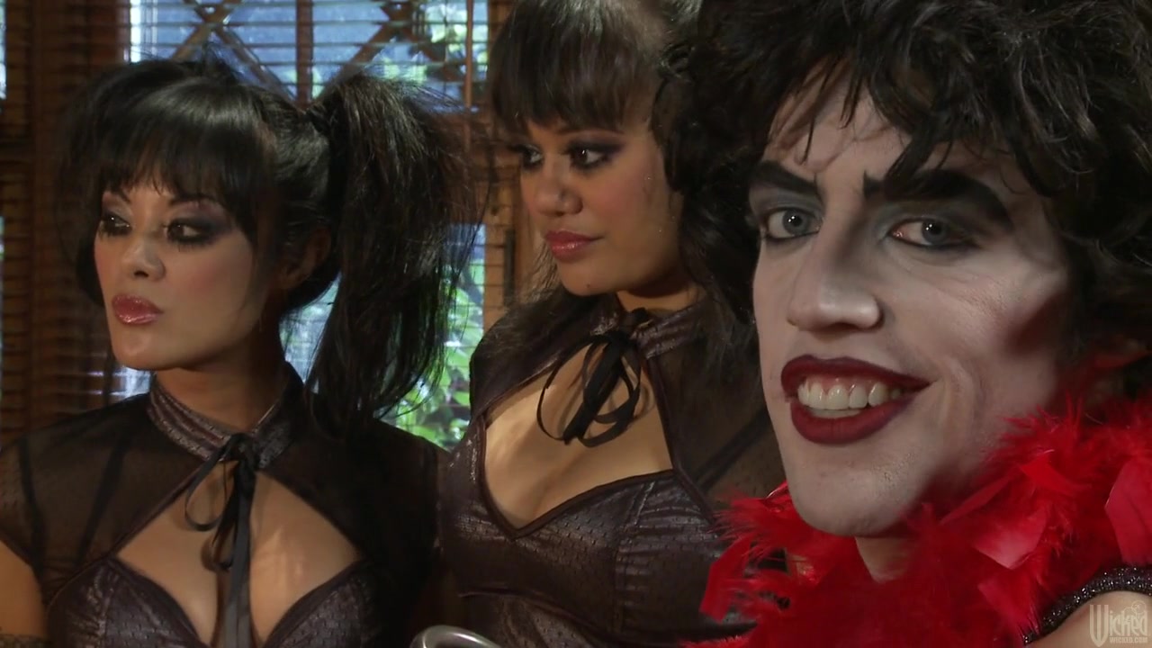 Alektra Blue,Nicki Hunter In The Rocki Whore Picture Show A Hardcore Parody, Scene 2