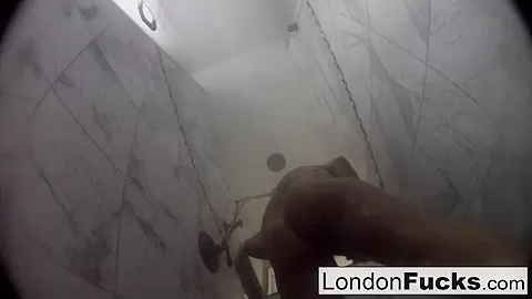 London Keyes in London Keyes Takes A Shower - LondonKeyes