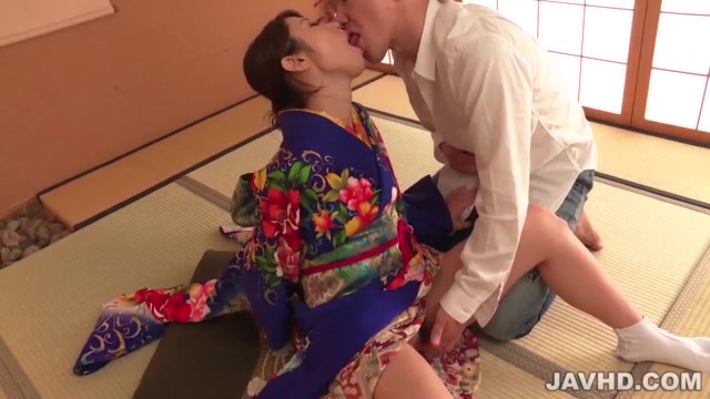 篠田あゆみ - AV69
