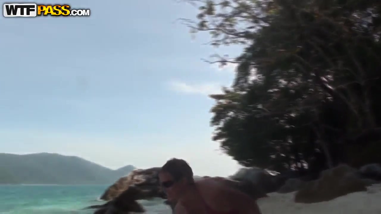 Love on the Thai beach is something out of the world