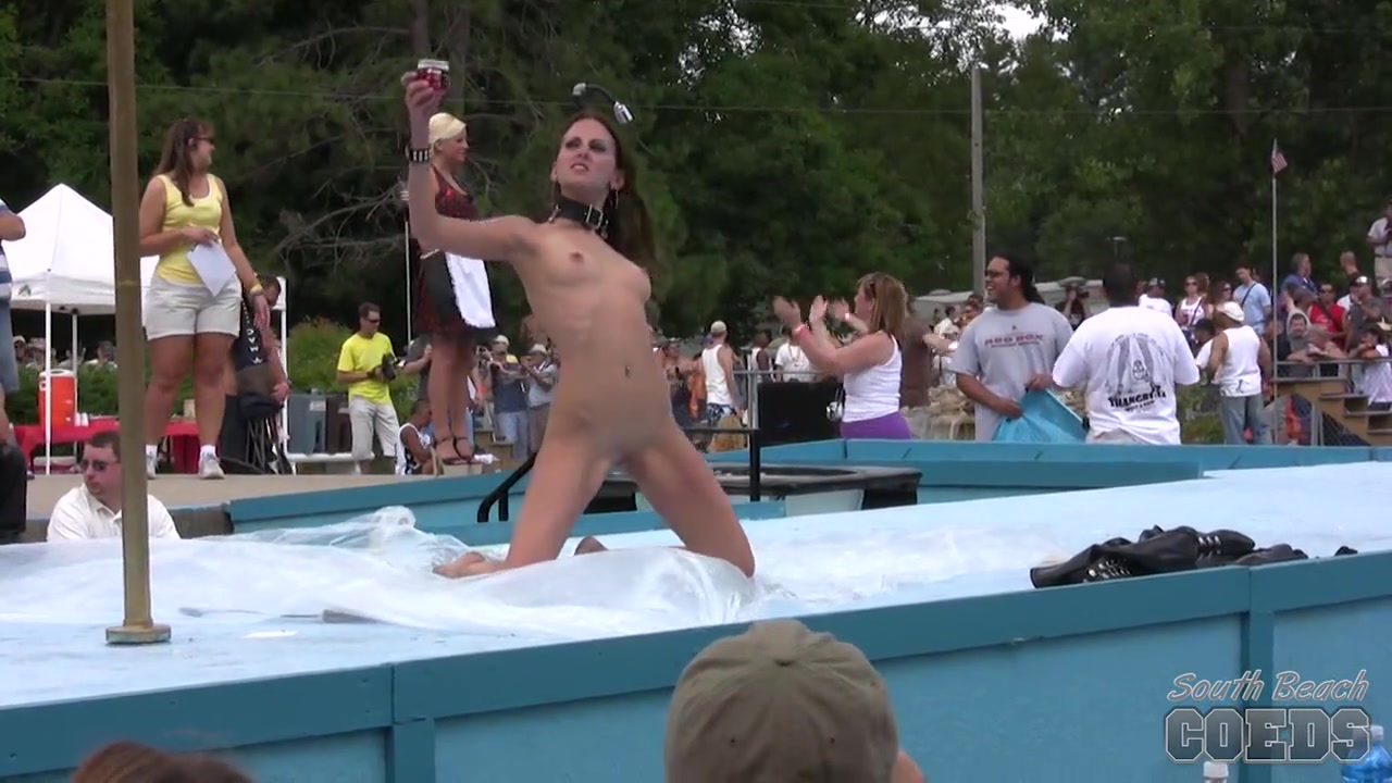Documentary Video Of The Entire 2009 Show From A Tripod Party 2 Of 8 - SouthBeachCoeds