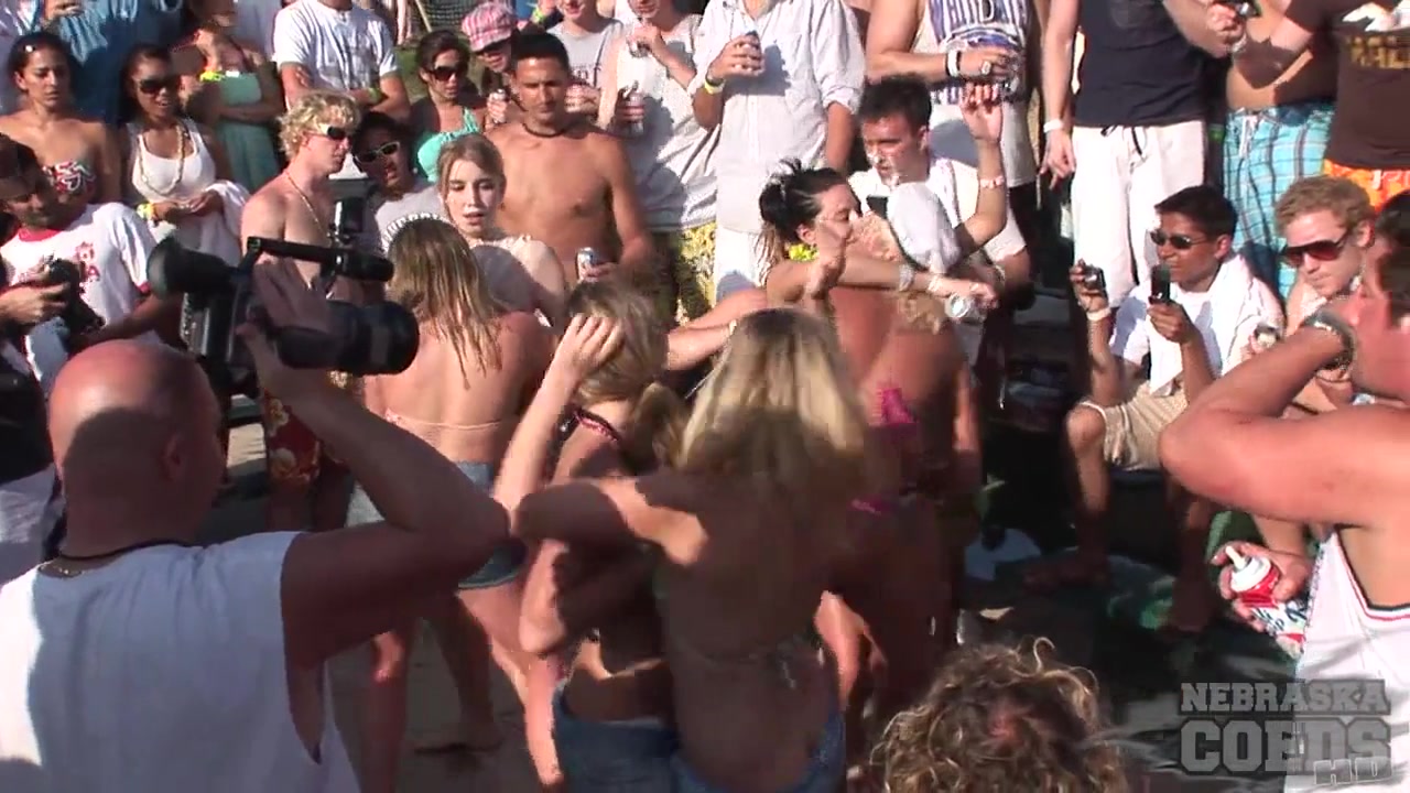 neverbeforeseen South Padre Wet T Then Cops Breaking It Up - NebraskaCoeds