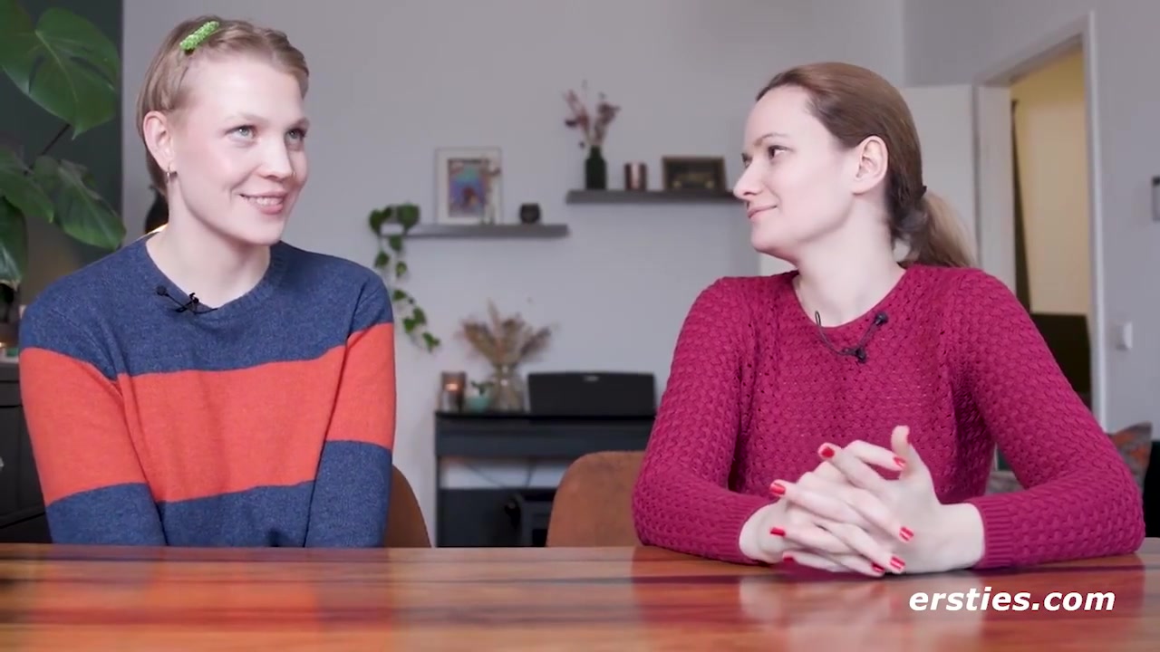 Pornoproduzentin Trifft Heibes Fan Girl