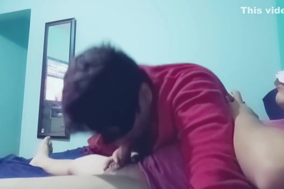 Gay Porn In Le Pague A Un Hetero Para Que Se Dejara Mamar El Pene 11 Min