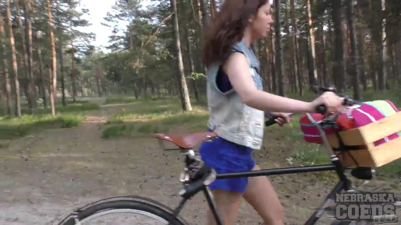 Virgin Sharlote Riding A Bike Naked In The Forest Then Anal Dildo Fun - NebraskaCoeds