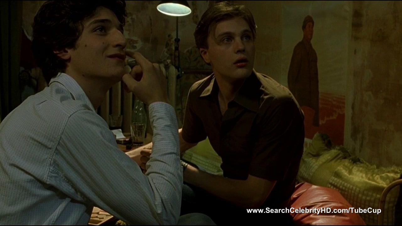 Eva Green nude - The Dreamers