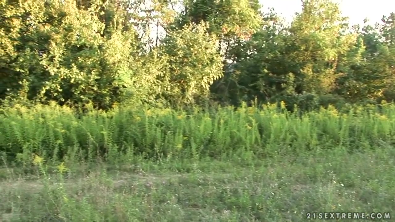 Gentle Monik is fucking outdoors