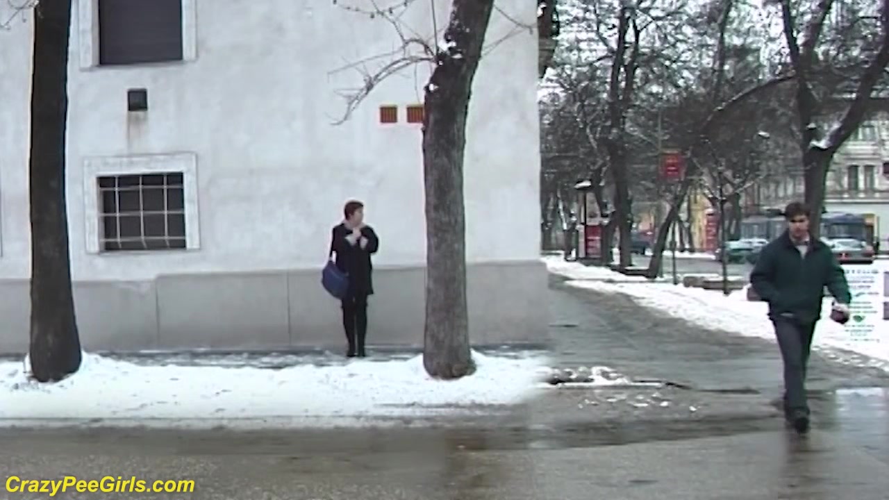 bbw milf peeing in public