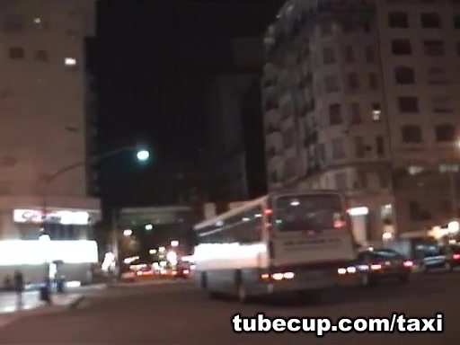 Latina girl sucks and gets licked in taxi spy video