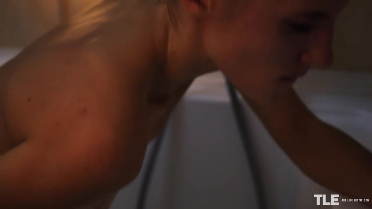 Seeking Pleasure 2 - Kerry Bradshow - TheLifeErotic