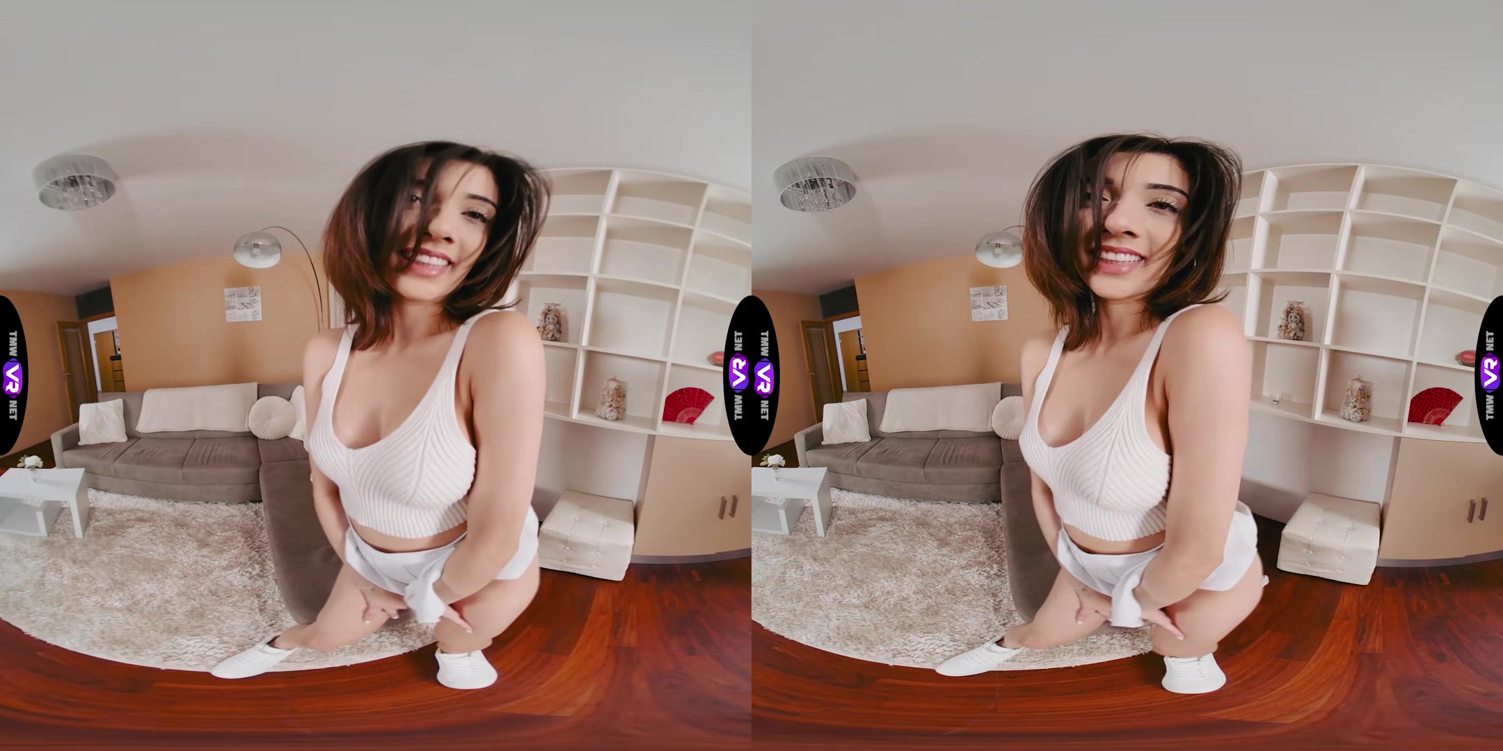 Hottie performs a spicy dance