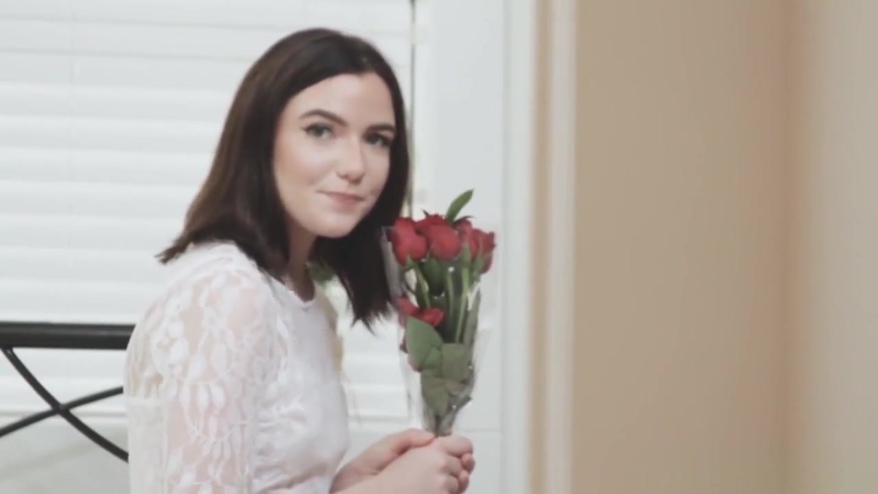 Stepbro bangs stepsis Maddie on VDay