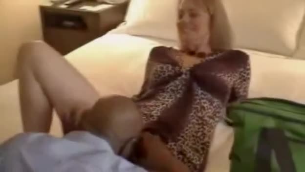 Naughty mature babe fucks ebony dick