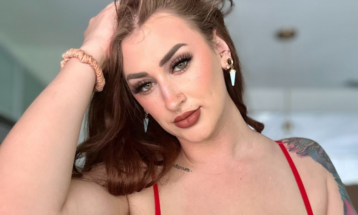 Brunette Pawg Avalon Mira Gets Stretched Out By Bbc