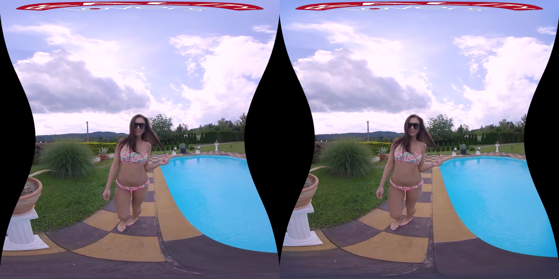 The VR Playboy Girl - in colour - RealityLovers
