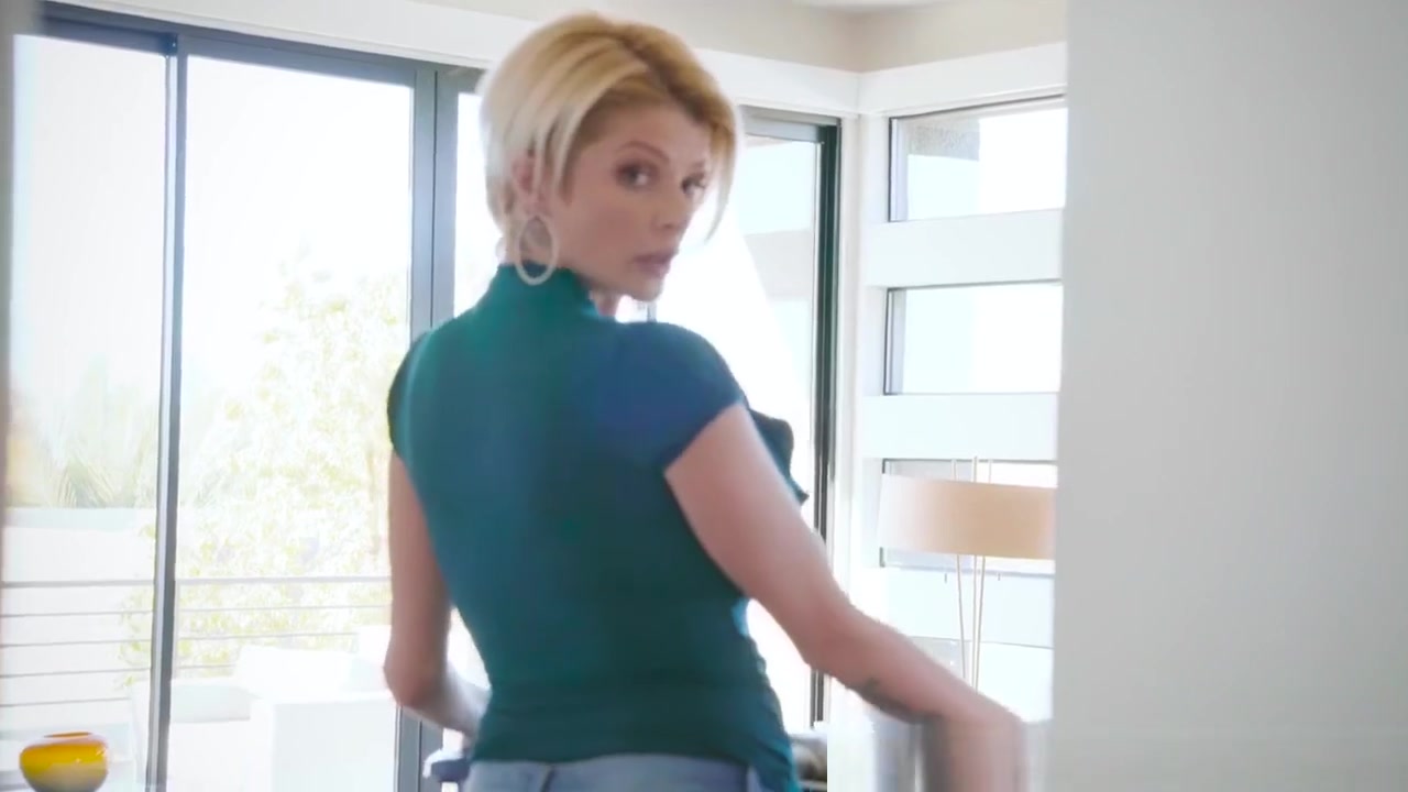 Brazzers - Step moms In Control - My Stepmoms Obs