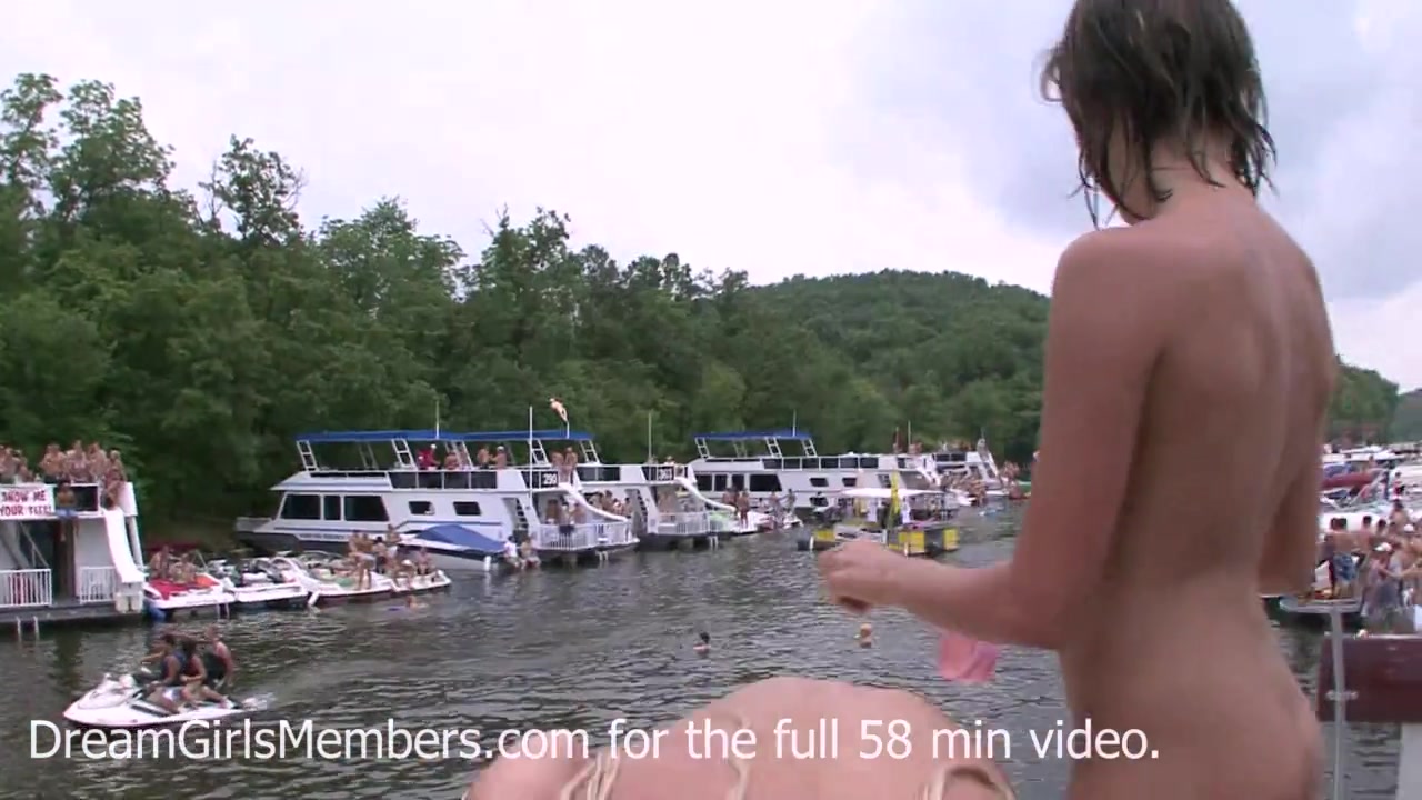 Horny Coeds Party Naked In Lake Of The Ozarks - DreamGirlsMembers