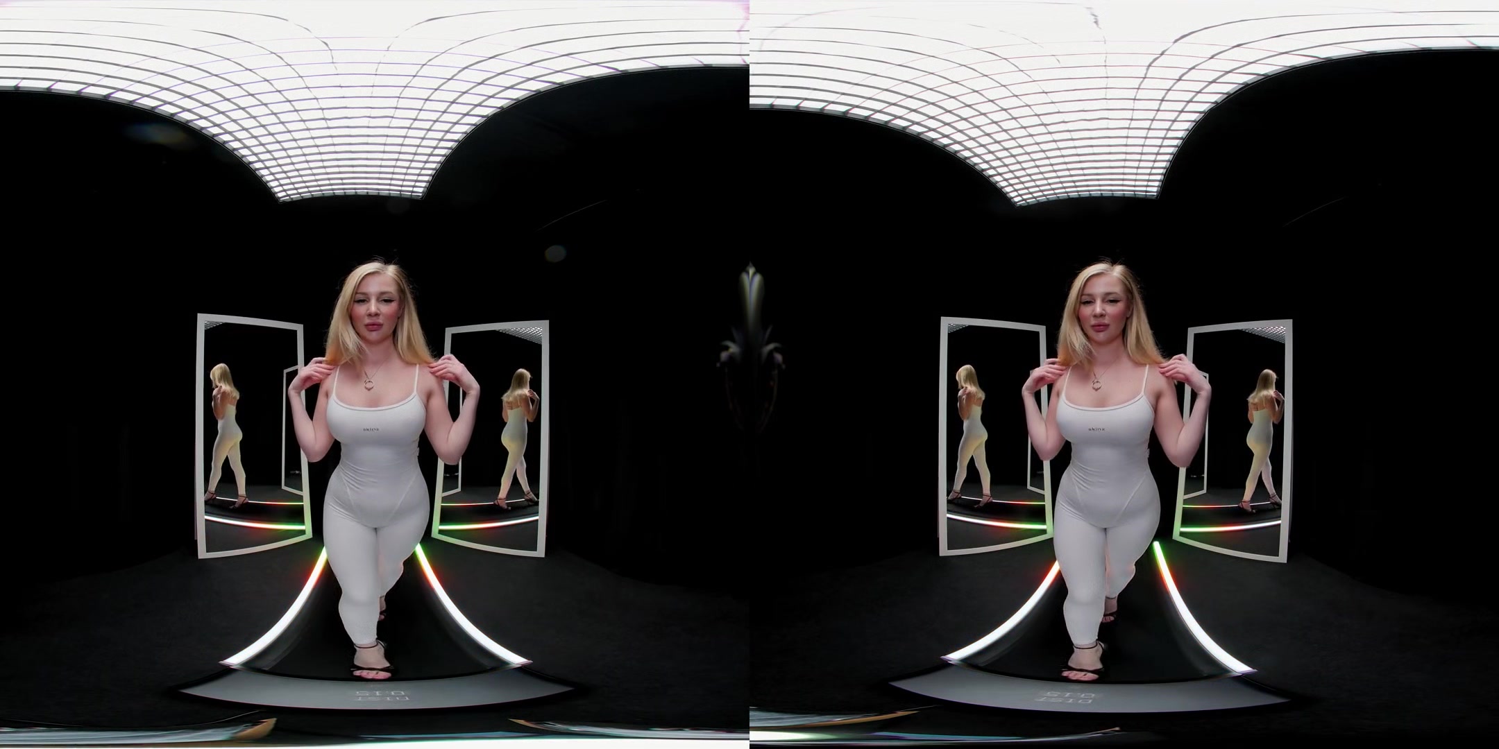 Vika's Treadmill Swim Week Show. Part 1