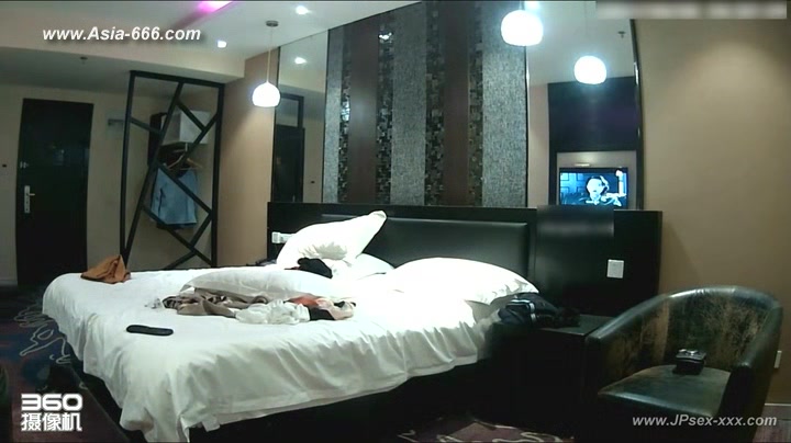 Hackers use the camera to remote monitoring of a lover's home life.167