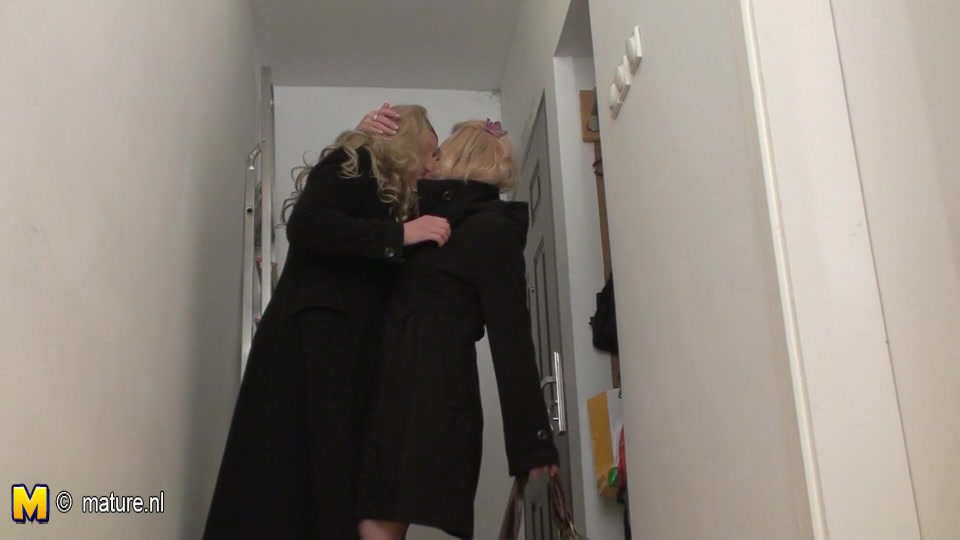 Two Mature Lesbians Are Having A Great Time - MatureNL