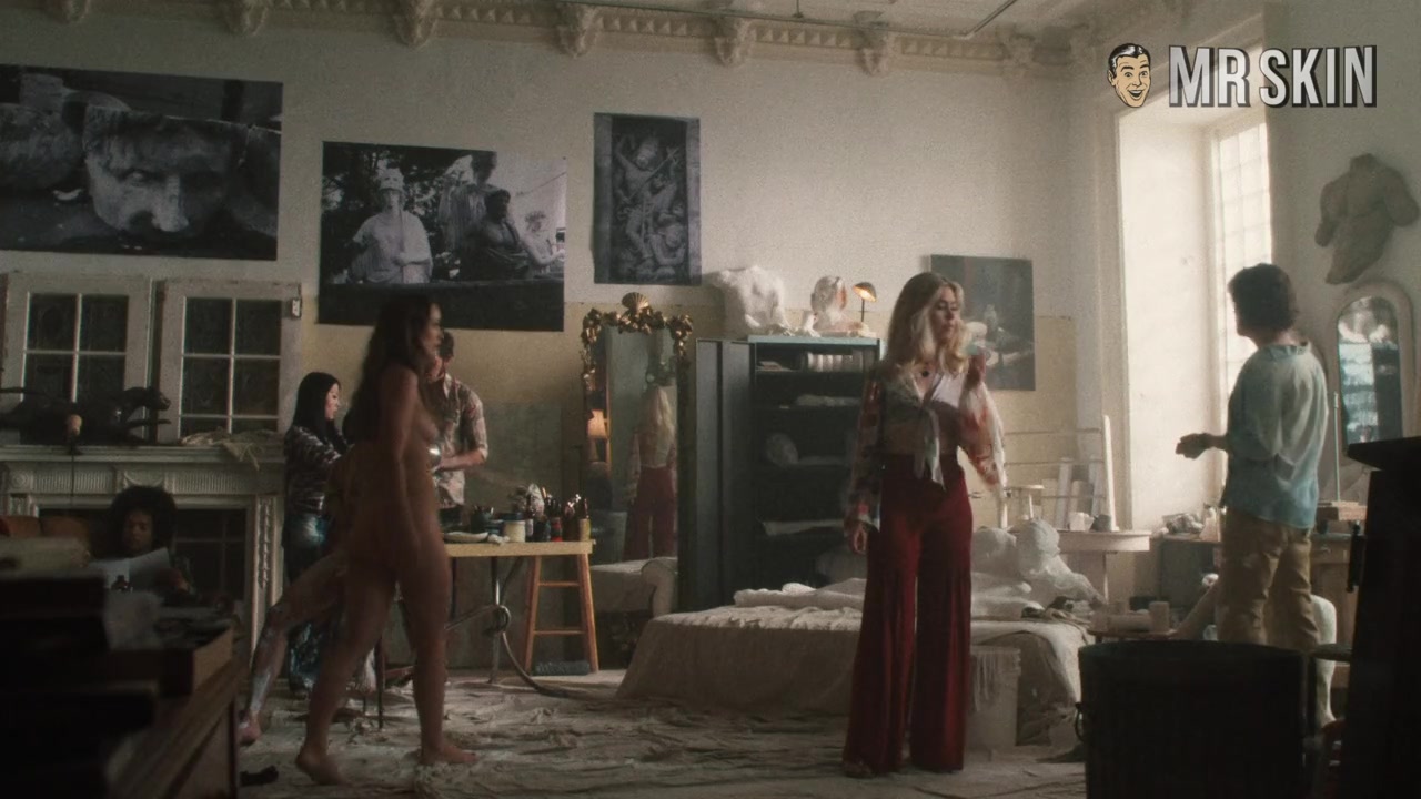 Naked Lizzy Caplan is Pure Magic - Mr.Skin