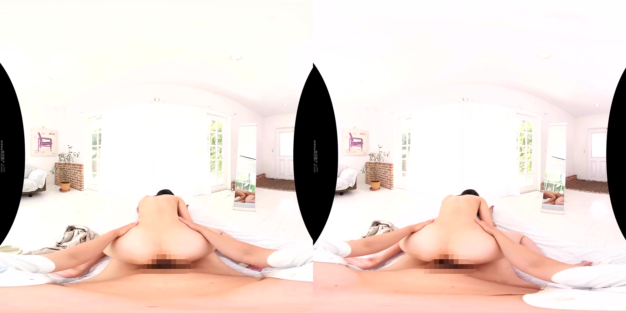 Suzu Honjo Suzu Honjo's First VR: Her Beauty will Rock You 2 - SexLikeReal