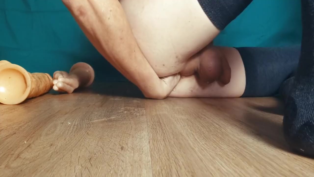 Try To Fist Me!