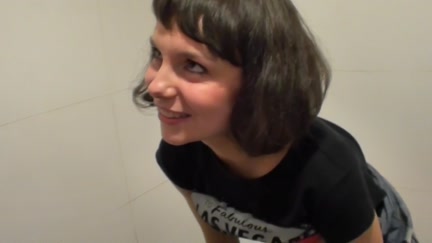 Appealing beauty does fellatio in the throne room