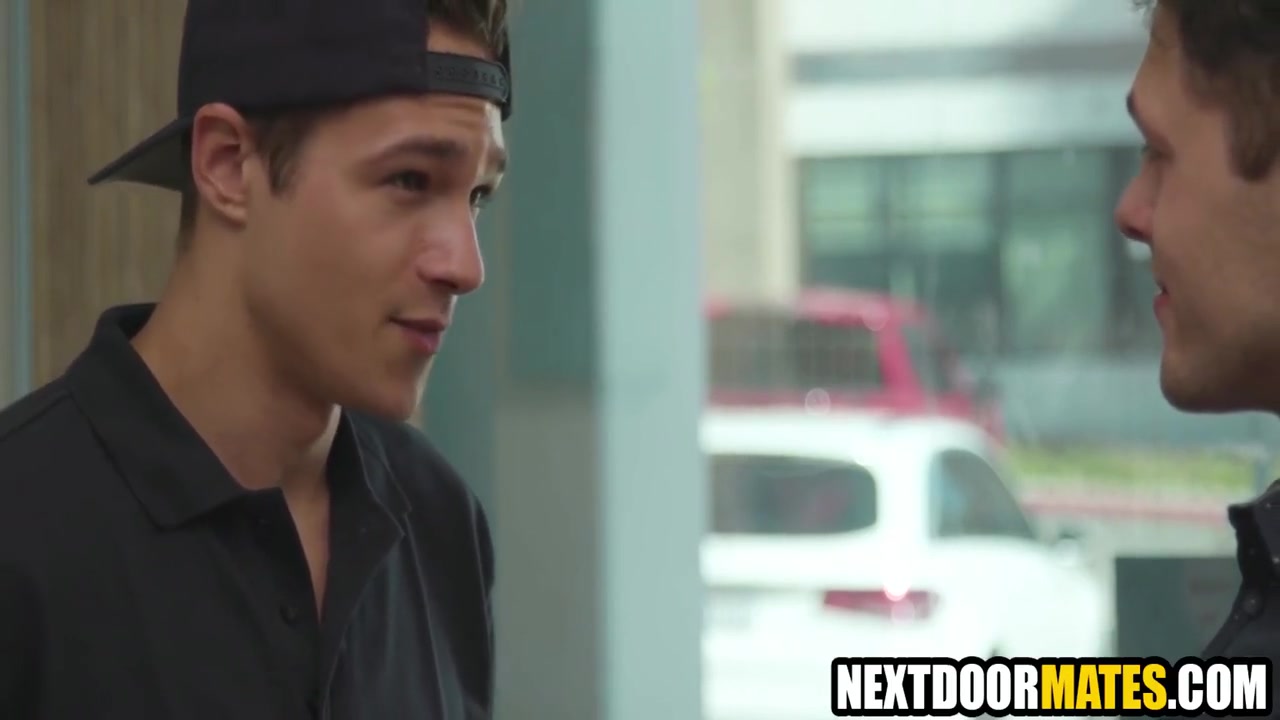 Gay Sex With Hot Delivery Boy - Jayden Marcos And Troye Jacobs