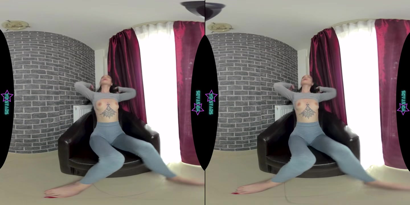 Alice Flowerr First Time VR Scene Skinny Brunette Babettt - VRStars
