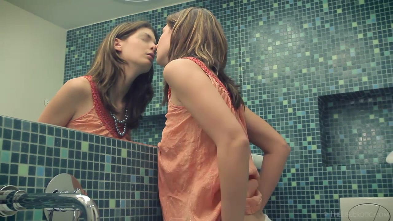 Never Alone - Charlotta Phillip - TheLifeErotic