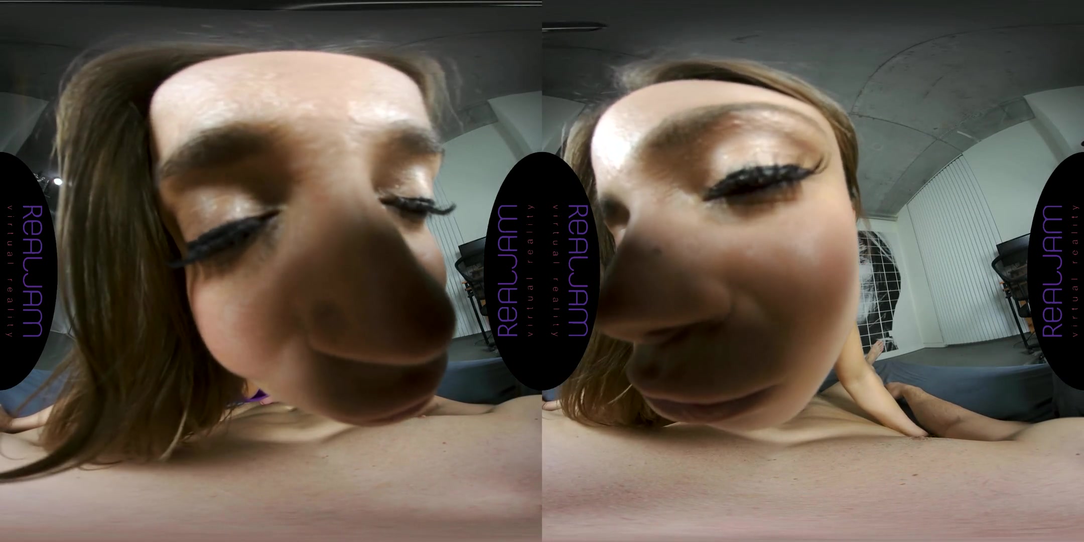 Havana Bleu in Sexy Ass in Tight Shorts - RealJamVR