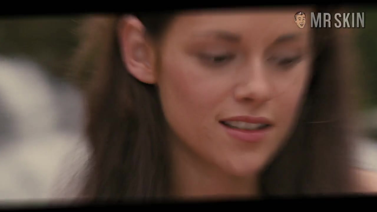 Battle of the Babes: Kristen Stewart vs. Kirsten Dunst - Mr.Skin