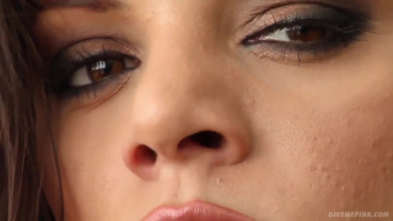 Nicole masturbates and dildos her sweet pussy