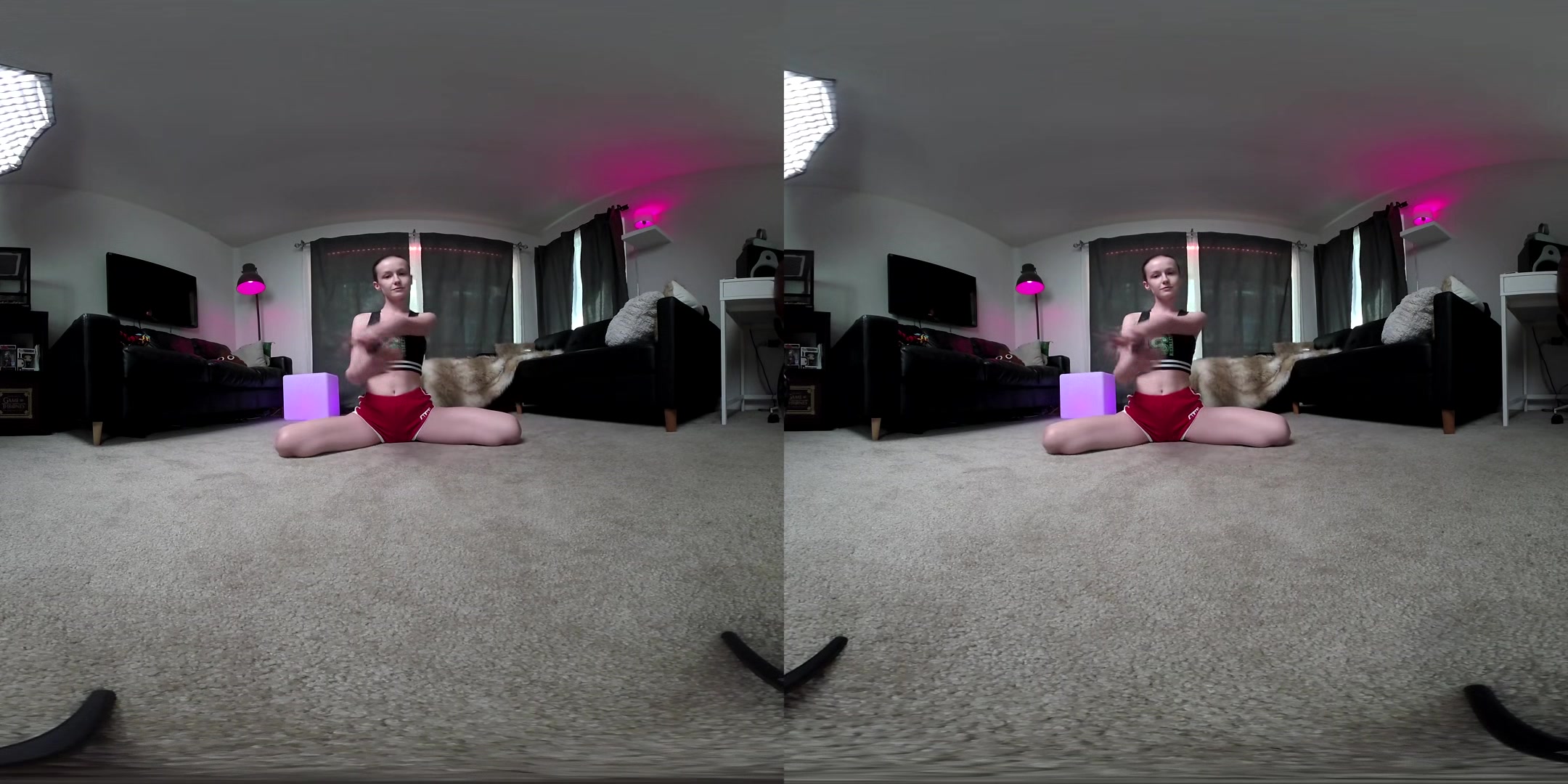 Stretching - Amtateur Solo Voyeur - Emilybloom - Sexlikereal