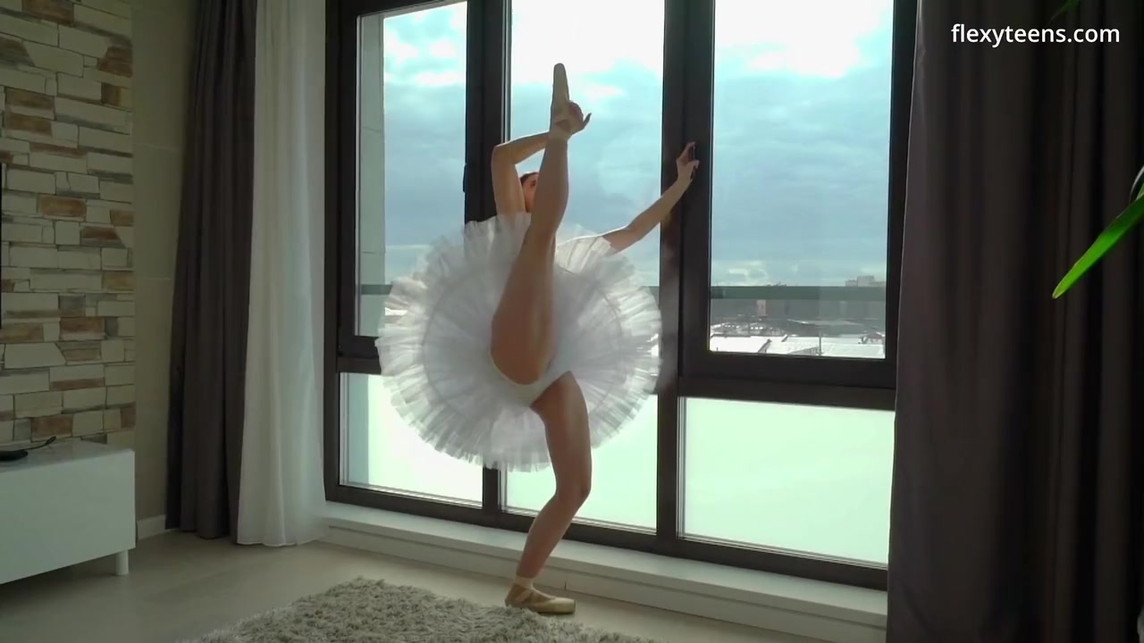 Russian Big Tits Gymnast Alica Bruno Spreads Legs Really Well