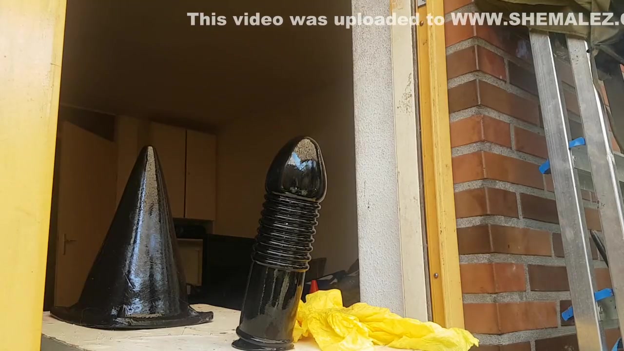 DIRTYGARDENBOY LEFT FETISH STOCKINGS RIDING EXTREME DILDO ANAL GAY PUSSY