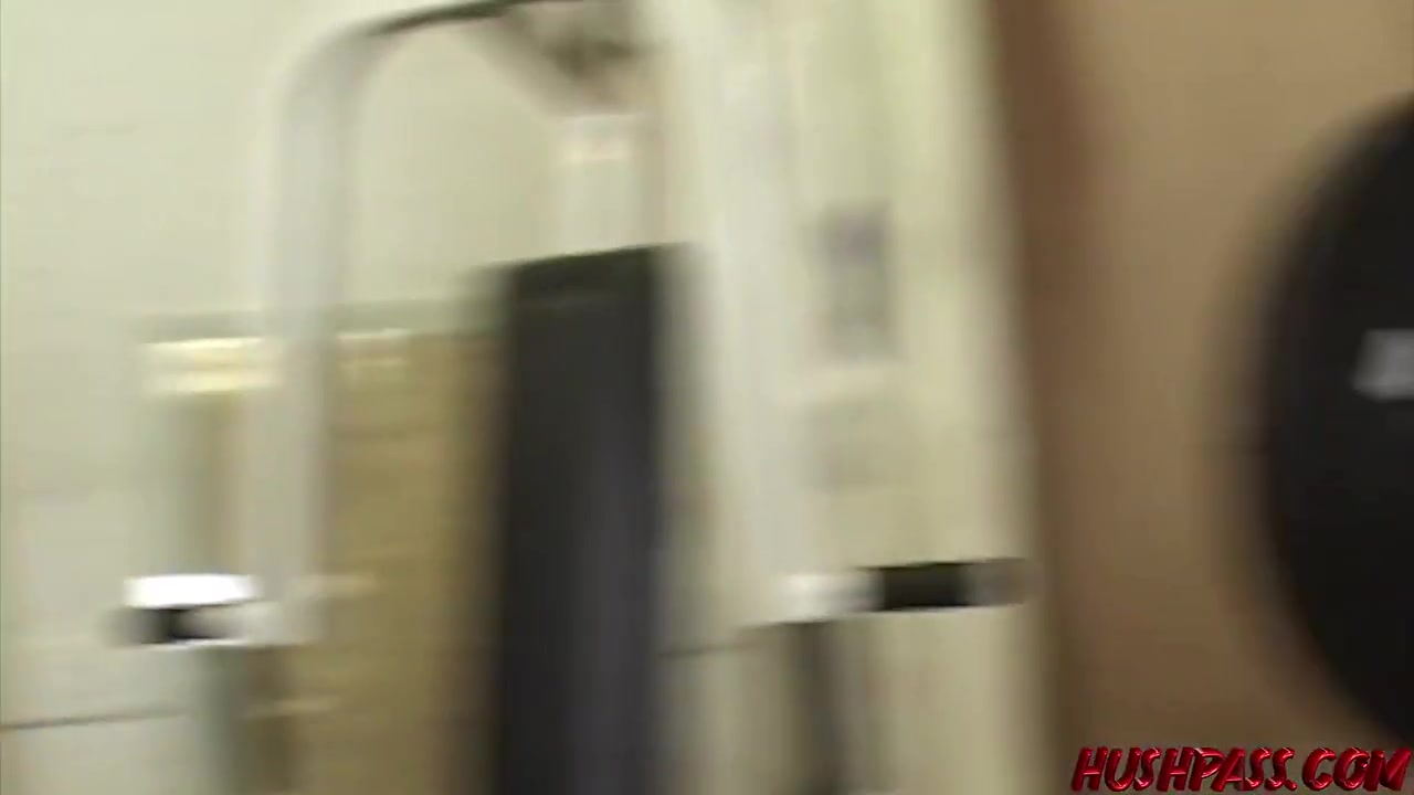 Is Making Big cock Gains At The Gym With Gia Givanna