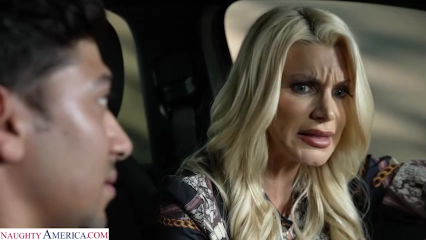 Lonely housewife Brittany Andrews takes a cock from stepson
