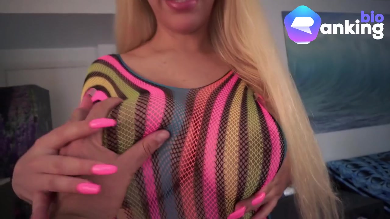Giant Tits Pornstar Shows Me How To Film A Pov Sex Tape With Xavi Photo And Blondie Fesser