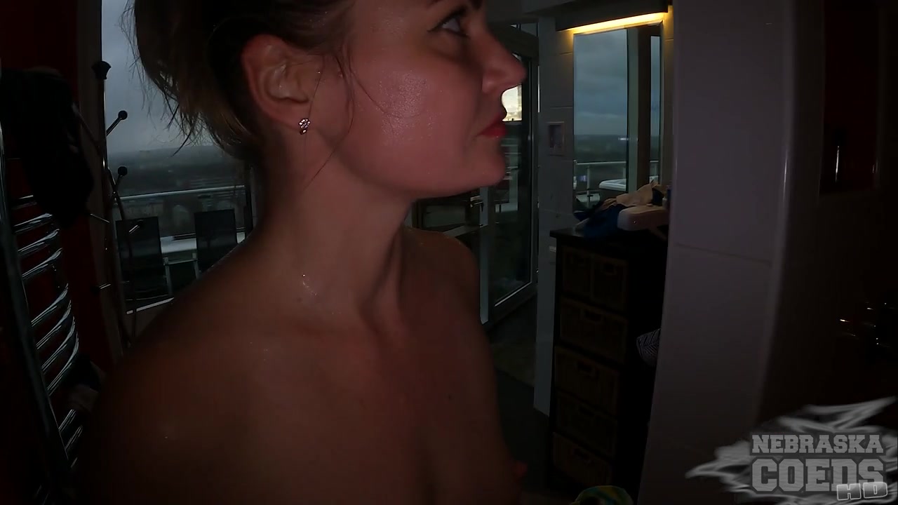 Jacuzzi Rooftop Underwater Masturbation With Hot Katya G Finishing In Shower