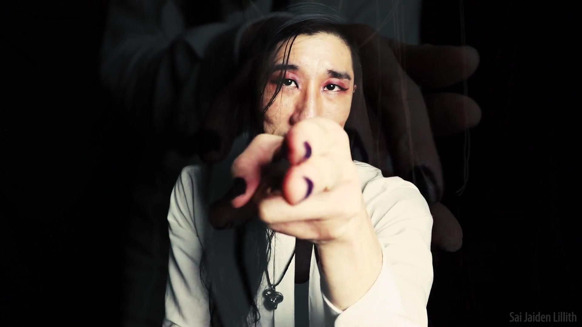 Long Fingered Hands (Solo)
