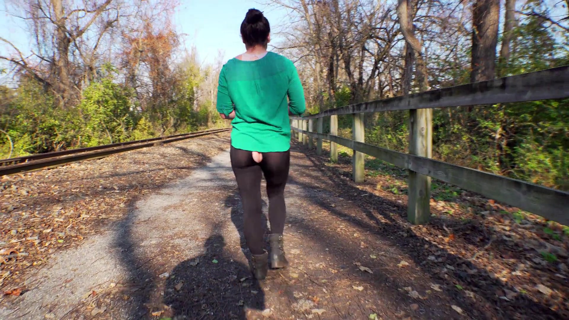 Oblivious Milf In Ripped Leggings - Sammi Starfish