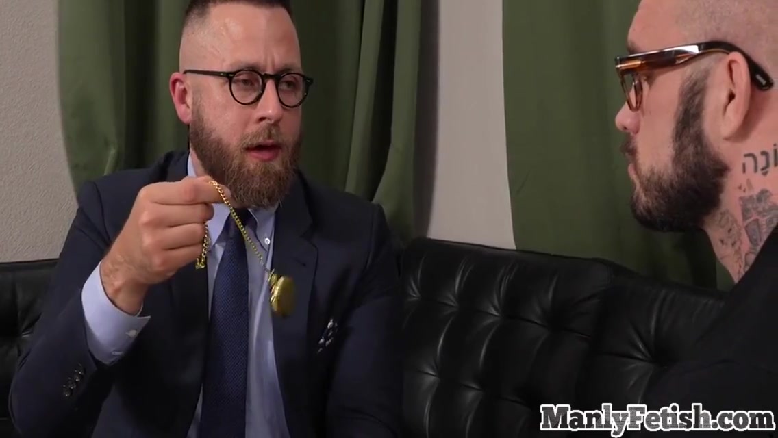 Muscled Tattooed Hunk Mesmerized On Cockriding By His Doctor 8 Min