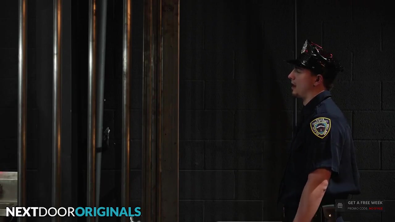 Bitchy Cop Flip Fucks Jailed Daddio With Roman Todd