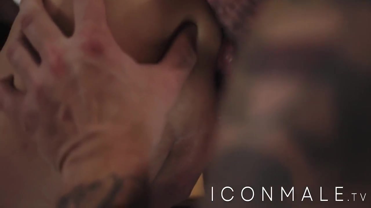 Nic Sahara And Gay Porn - I Take Off My Clothes In Front Of The Plumber So He Can Fuck Me 10 Min