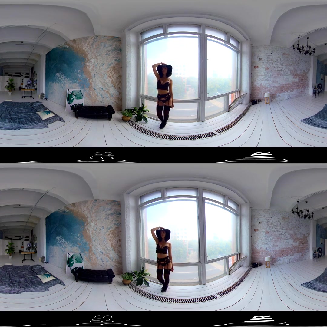 AshleyQ in High Times in a Highrise 360\u00ba - StasyQVR